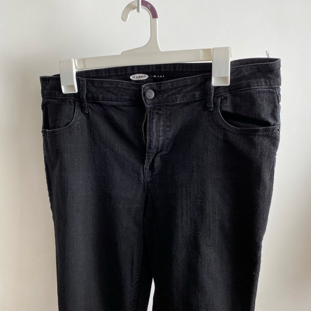 Black super skinny jeans